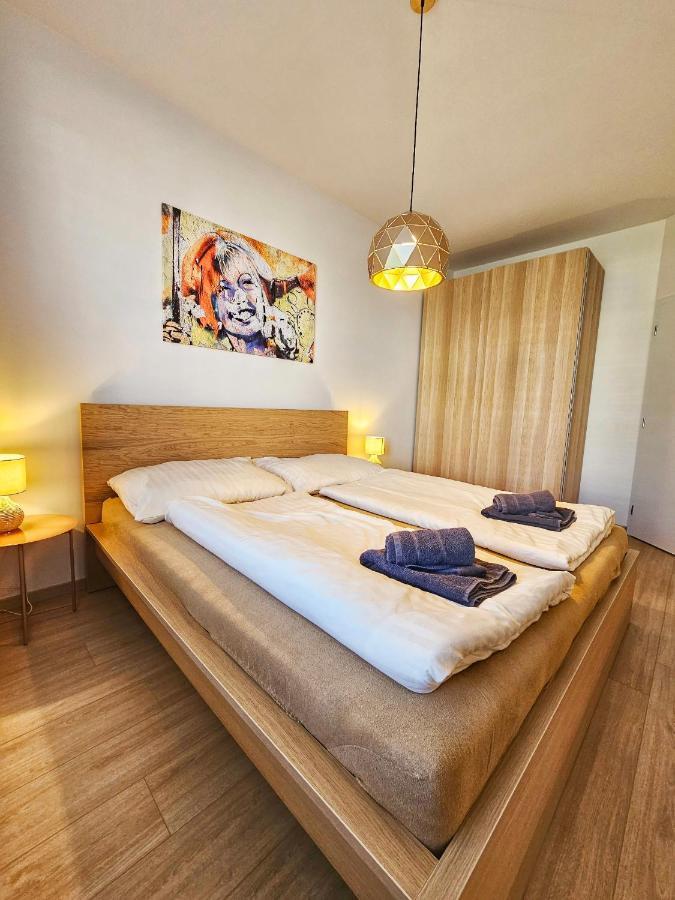 2 Room Apartment, New Building, Bosakova Street, 29 Bratislava Buitenkant foto