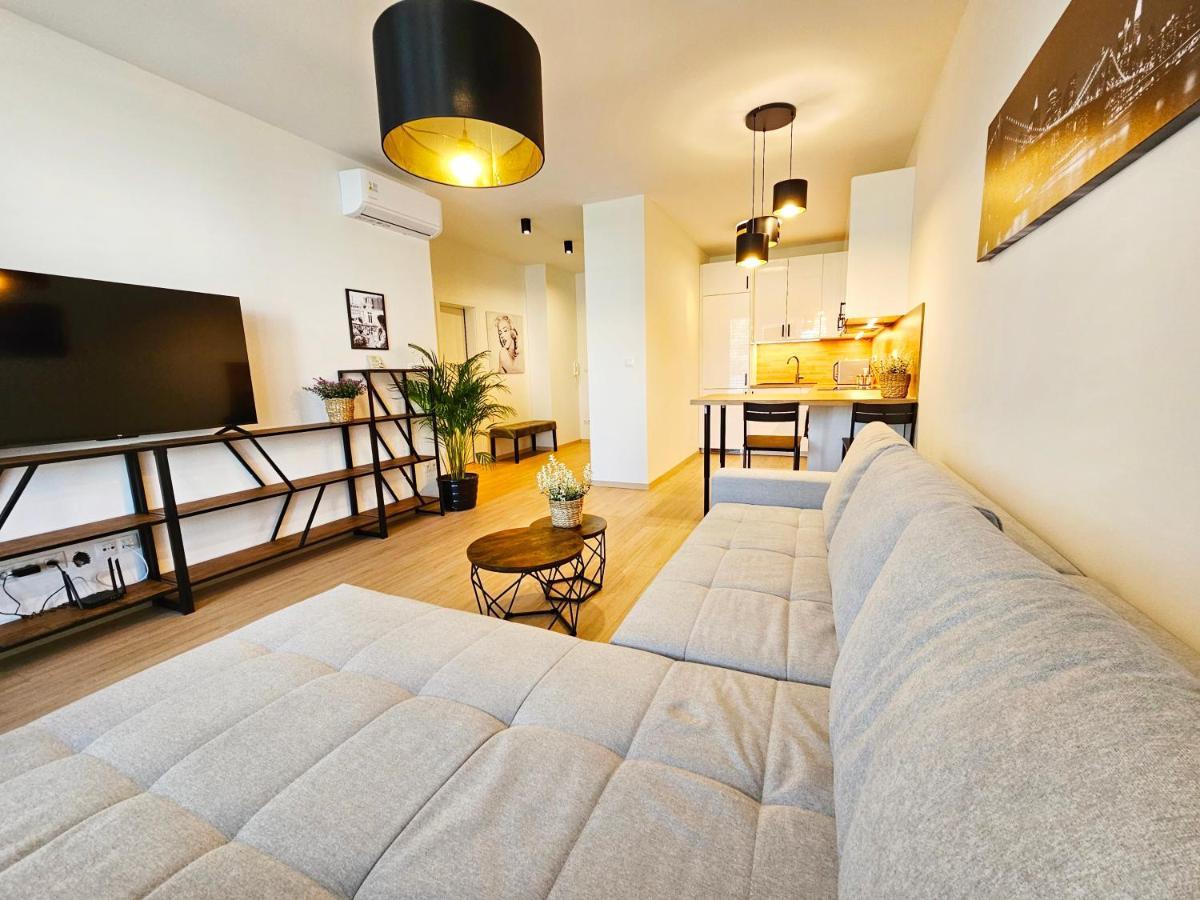 2 Room Apartment, New Building, Bosakova Street, 29 Bratislava Buitenkant foto